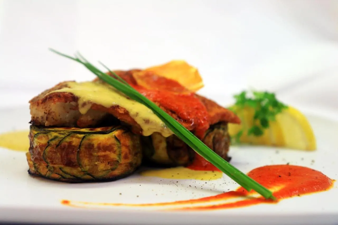 Hotel-Restaurant Eychenne Saint-Girons  Hotel Saint-Girons (Ariege)