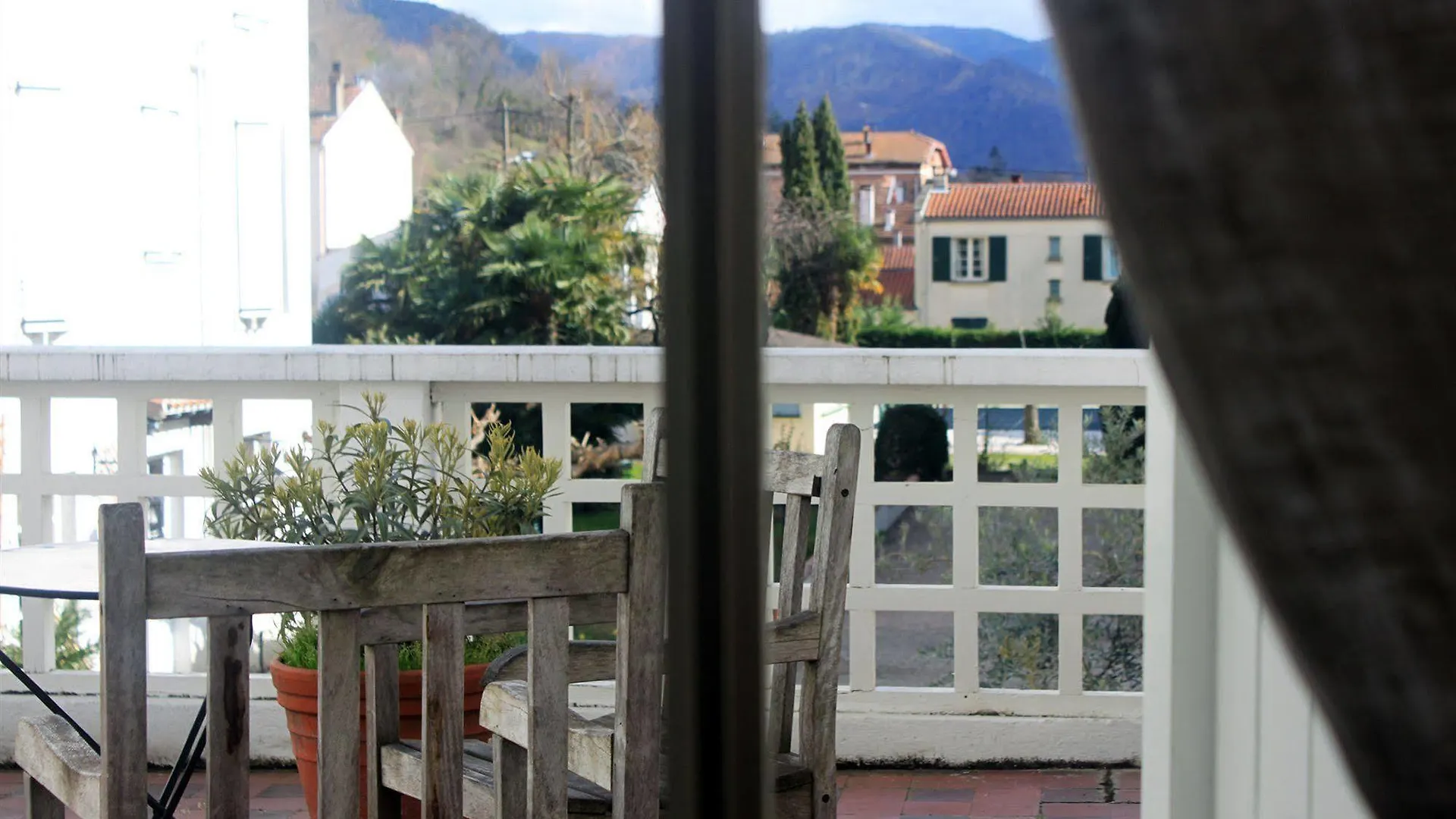 Hotel-Restaurant Eychenne Saint-Girons  Saint-Girons (Ariege)