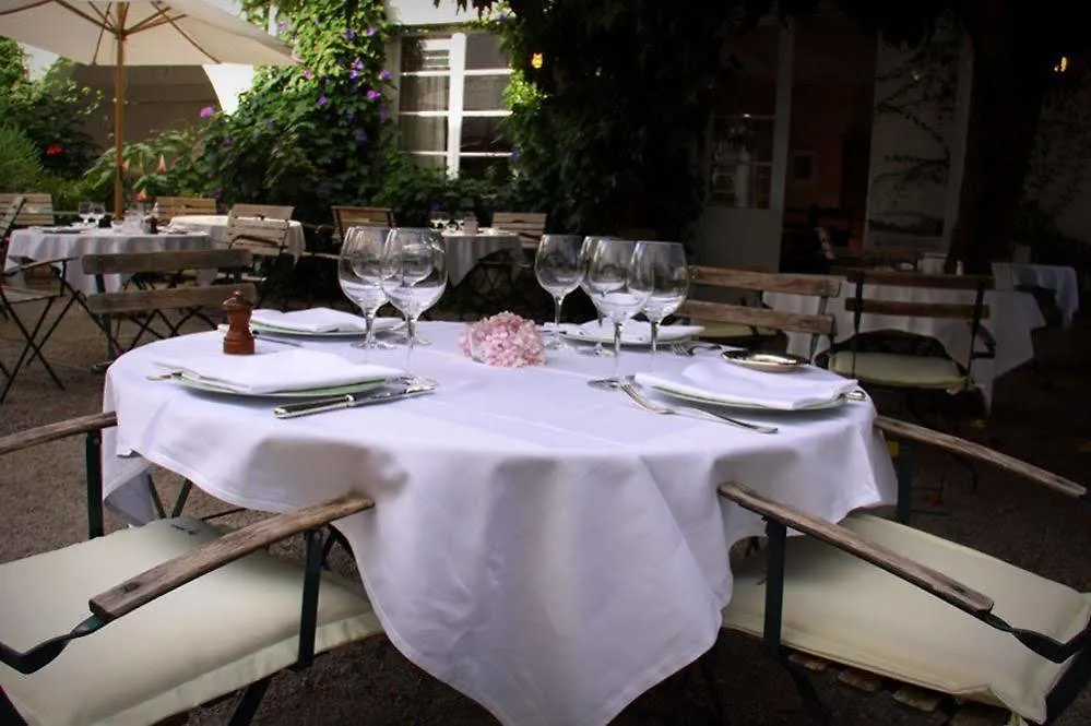 Hotel Hotel-Restaurant Eychenne Saint-Girons